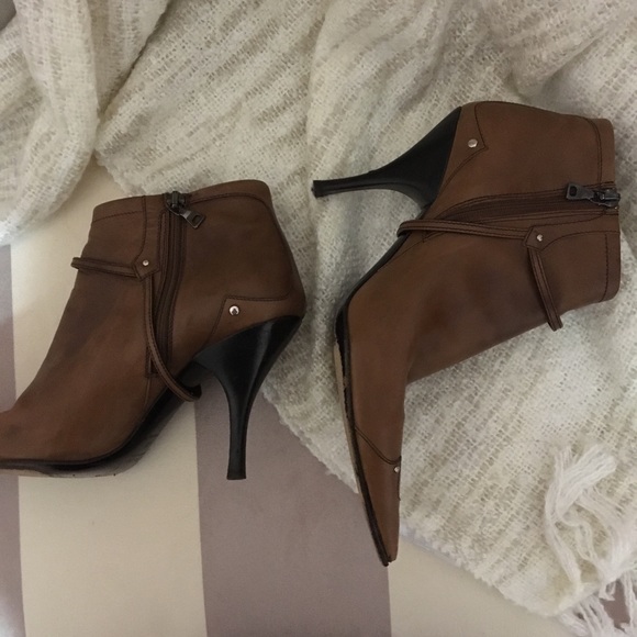 Prada Vero Cuoio leather booties - Picture 2 of 4